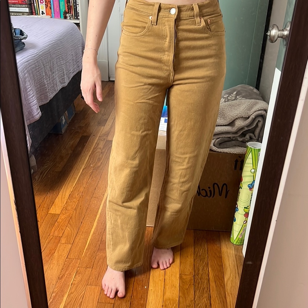 Tan Ribcage Straight Leg Jeans with Relaxed Fit